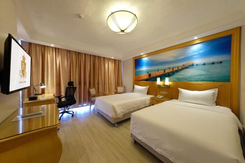 Double Room — Royal J Hotel