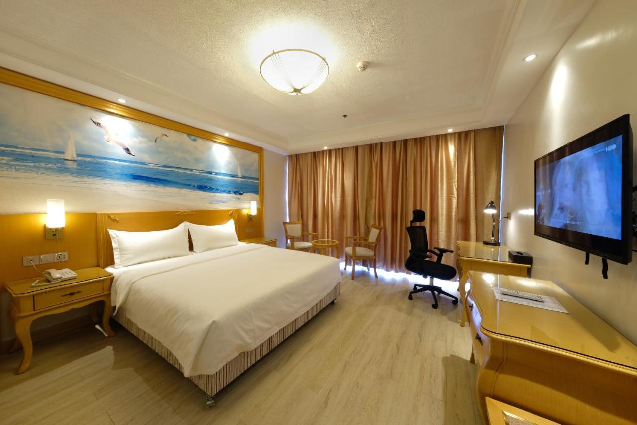 Single Room — Royal J Hotel